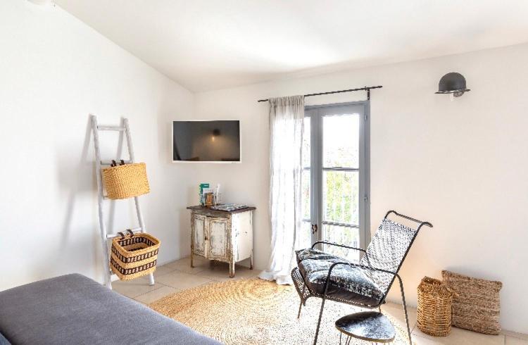 Suite Sur La Sorgue LʼIsle-sur-la-Sorgue Exteriör bild